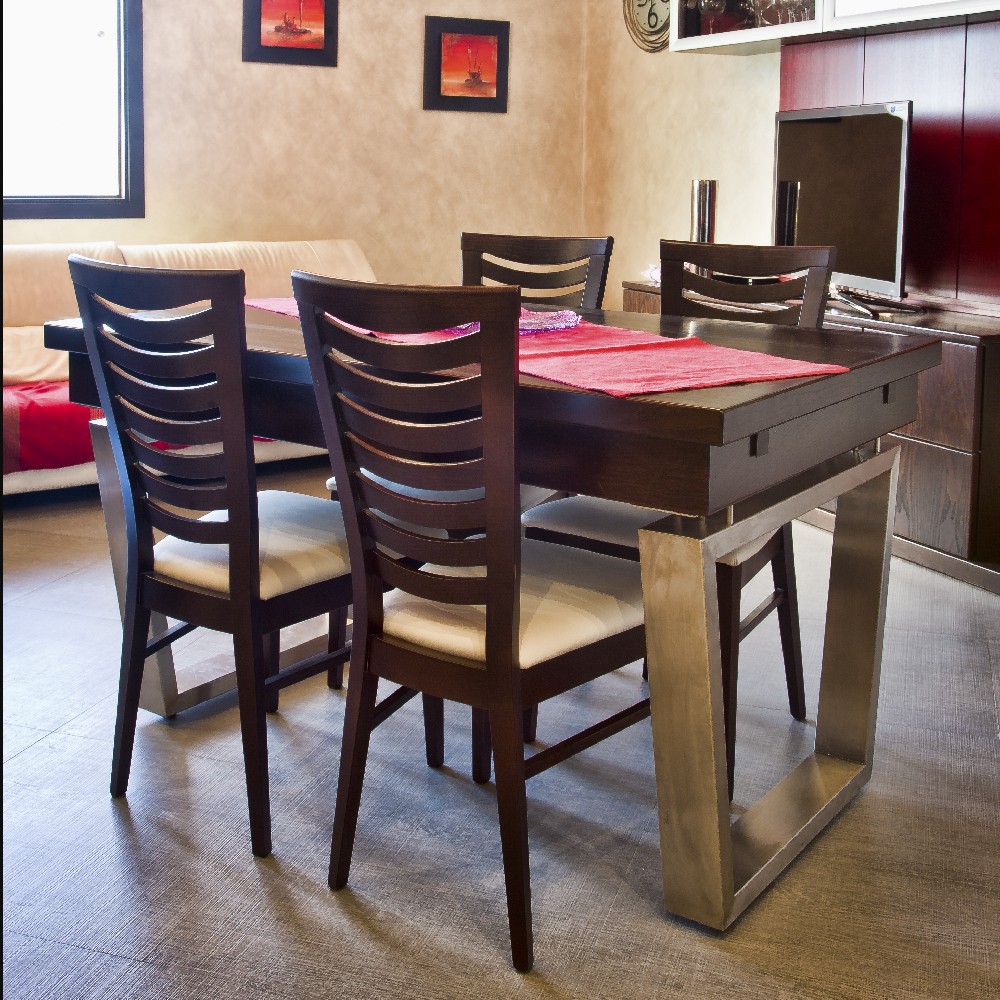 Tavolo e sedie in stile design Artigiano del DESIGN